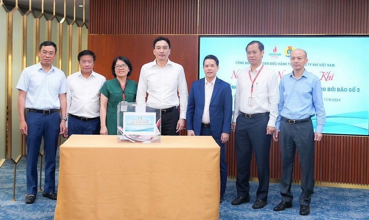 PV GAS kịp thời hỗ trợ đồng bào miền Bắc bị ảnh hưởng bởi siêu bão Yagi PV GAS kịp thời hỗ trợ đồng bào miền Bắc bị ảnh hưởng bởi siêu bão Yagi