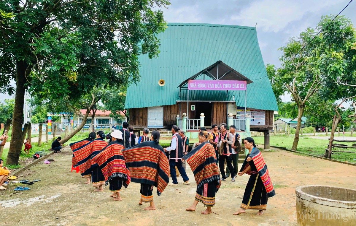 Múa chiêu - nét văn hoá đặc sắc của người Hà Lăng ở Kon Tum Múa chiêu - nét văn hoá đặc sắc của người Hà Lăng ở Kon Tum