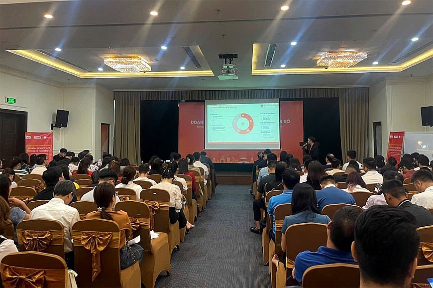 Quang cảnh Hội nghị kết nối về thương mại điện tử với chủ đề “Doanh nghiệp Việt trong kỷ nguyên số”. Ảnh: VECOM Quang cảnh Hội nghị kết nối về thương mại điện tử với chủ đề “Doanh nghiệp Việt trong kỷ nguyên số”. Ảnh: VECOM