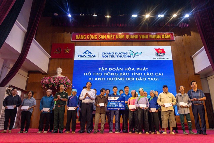 Hòa Phát nộp ngân sách 10.000 tỷ đồng trong 9 tháng Hòa Phát nộp ngân sách 10.000 tỷ đồng trong 9 tháng