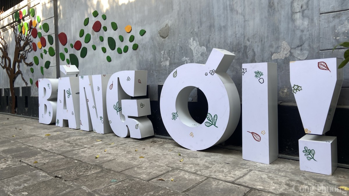 Kể chuyện 'Bàng ơi' tại nhà tù Hỏa Lò Kể chuyện 'Bàng ơi' tại nhà tù Hỏa Lò