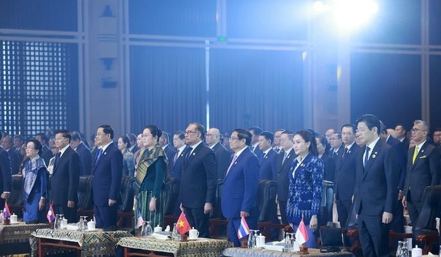 Thủ tướng Phạm Minh Chính dự phiên khai mạc Hội nghị cấp cao ASEAN lần thứ 44 Thủ tướng Phạm Minh Chính dự phiên khai mạc Hội nghị cấp cao ASEAN lần thứ 44
