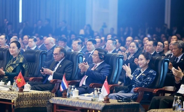 Thủ tướng Phạm Minh Chính dự phiên khai mạc Hội nghị cấp cao ASEAN lần thứ 44 Thủ tướng Phạm Minh Chính dự phiên khai mạc Hội nghị cấp cao ASEAN lần thứ 44