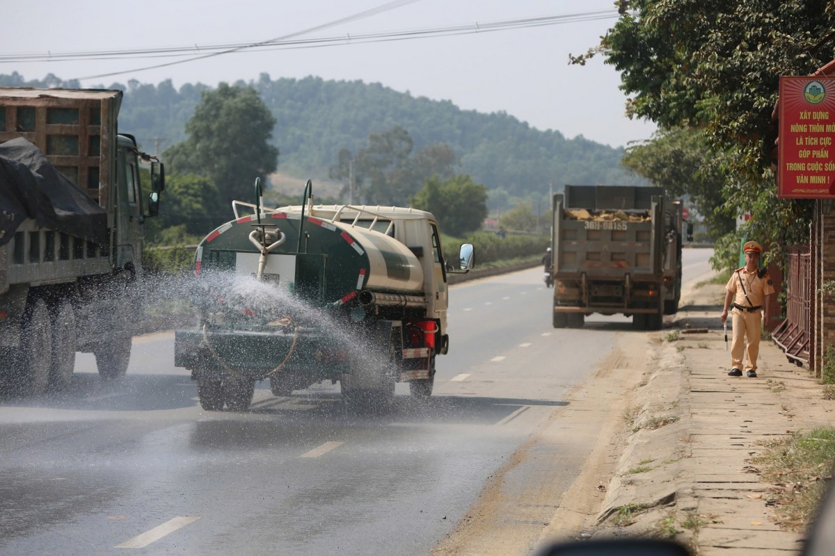 xe quá tải xe quá tải