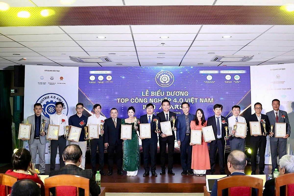 Herbalife Việt Nam được vinh danh tại Lễ Biểu Dương Top Công Nghệ 4.0 Việt Nam 2024 Herbalife Việt Nam được vinh danh tại Lễ Biểu Dương Top Công Nghệ 4.0 Việt Nam 2024