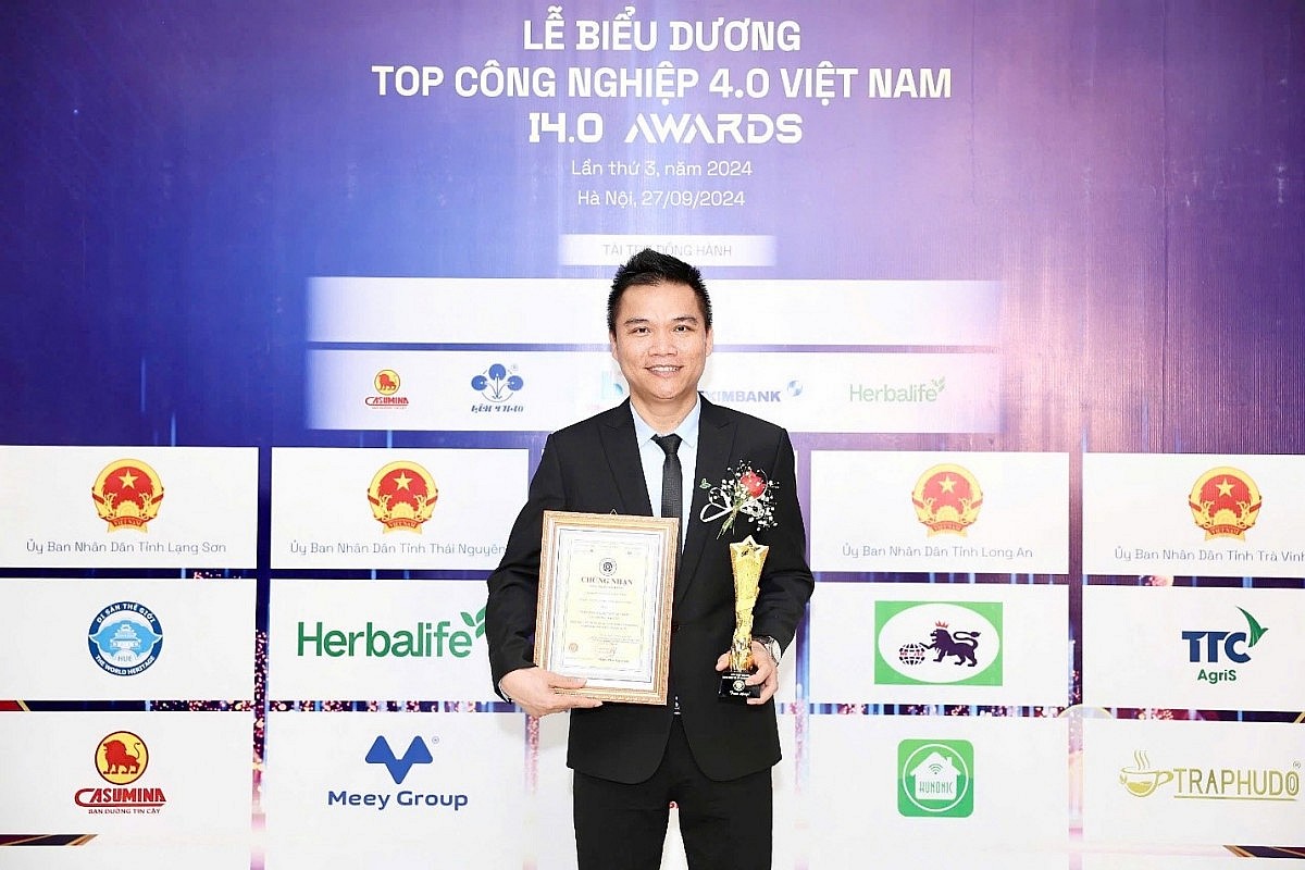Ông Nguyễn Thành Đạt – GĐ Truyền Thông Herbalife Việt Nam tại Lễ trao giải Ông Nguyễn Thành Đạt – GĐ Truyền Thông Herbalife Việt Nam tại Lễ trao giải