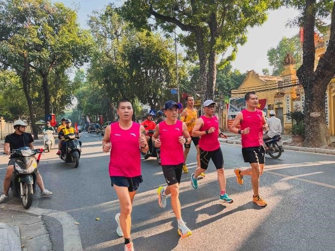 Pacer trải nghiệm cung đường VPBank International Marathon 2024 Pacer trải nghiệm cung đường VPBank International Marathon 2024