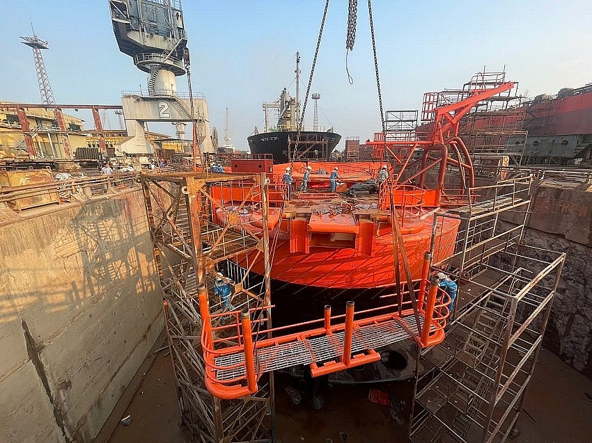 Công trình Phao CALM không chỉ tuân theo các tiêu chuẩn kỹ thuật hàng đầu mà còn đảm bảo tiết kiệm chi phí và nâng cao hiệu quả kinh tế