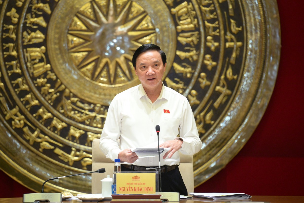 Phó Chủ tịch Quốc hội Nguyễn Khắc Định phát biểu kết luận cuộc họp Phó Chủ tịch Quốc hội Nguyễn Khắc Định phát biểu kết luận cuộc họp