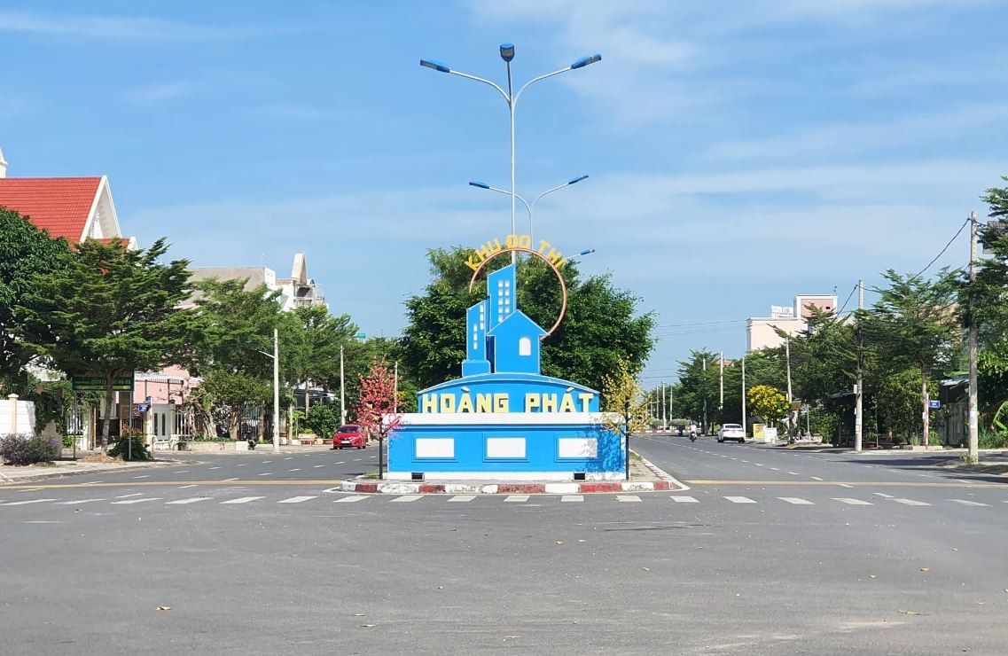 Chủ đầu tư dự án Khu đô thị mới Hoàng Phát đang nợ thuế quá hạn hơn 12,7 tỷ đồng. Chủ đầu tư dự án Khu đô thị mới Hoàng Phát đang nợ thuế quá hạn hơn 12,7 tỷ đồng.