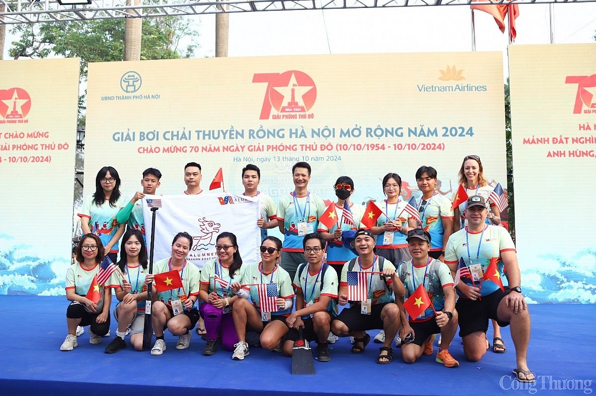 Hơn 800 “tay chèo” tranh tài tại Giải Bơi chải thuyền rồng Hà Nội mở rộng năm 2024 Hơn 800 “tay chèo” tranh tài tại Giải Bơi chải thuyền rồng Hà Nội mở rộng năm 2024