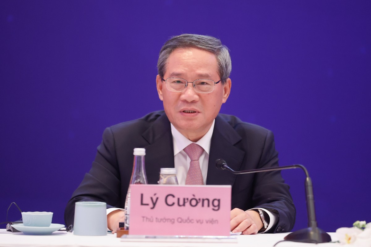 Thời gian tới, Thủ tướng Trung Quốc đề nghị hai bên tiếp tục quan tâm các phương diện trọng điểm trong hợp tác kinh tế - Ảnh: VGP/Nhật Bắc Thời gian tới, Thủ tướng Trung Quốc đề nghị hai bên tiếp tục quan tâm các phương diện trọng điểm trong hợp tác kinh tế - Ảnh: VGP/Nhật Bắc