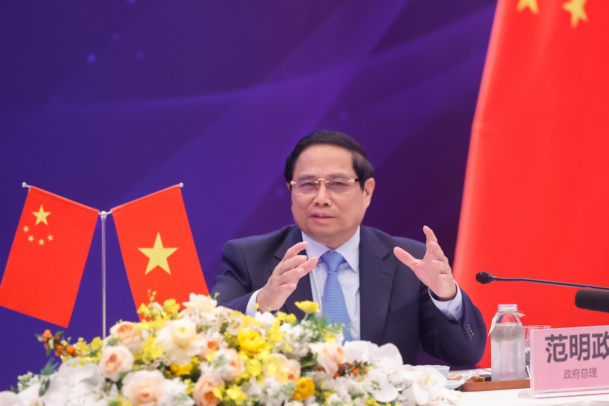 Thủ tướng Phạm Minh Chính mong muốn và đề nghị các doanh nghiệp, doanh nhân tiếp tục đóng góp để hai nước đã gắn bó rồi thì gắn bó hơn, đã đoàn kết rồi thì đoàn kết hơn, đã tin cậy rồi thì tin cậy hơn nữa - Ảnh: VGP/Nhật Bắc Thủ tướng Phạm Minh Chính mong muốn và đề nghị các doanh nghiệp, doanh nhân tiếp tục đóng góp để hai nước đã gắn bó rồi thì gắn bó hơn, đã đoàn kết rồi thì đoàn kết hơn, đã tin cậy rồi thì tin cậy hơn nữa - Ảnh: VGP/Nhật Bắc