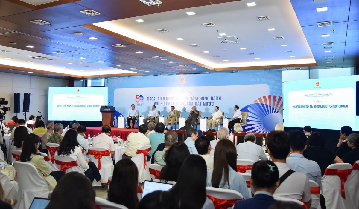 Phó Thủ tướng, Bộ trưởng Ngoại giao nêu định hướng công tác ngoại giao kinh tế trong 30 năm tới