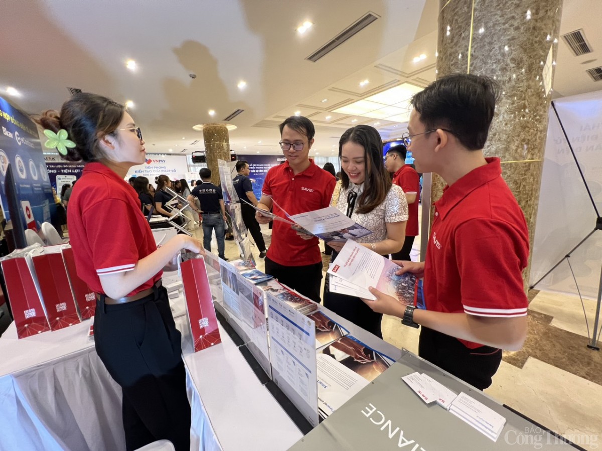 Ứng dụng hợp đồng điện tử an toàn có vai trò quan trọng trong chuyển đổi số. Ứng dụng hợp đồng điện tử an toàn có vai trò quan trọng trong chuyển đổi số.