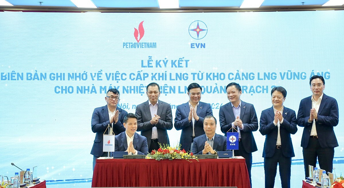 Lễ ký kết có sự chứng kiến của các lãnh đạo cấp cao Petrovietnam, EVN và PV GAS Lễ ký kết có sự chứng kiến của các lãnh đạo cấp cao Petrovietnam, EVN và PV GAS