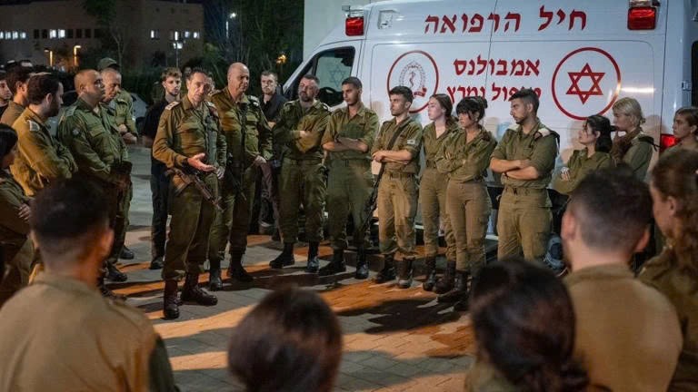 ‘Vòm sắt’ Israel lộ điểm yếu ‘chí tử’ trong vụ tập kích UAV của Hezbollah ‘Vòm sắt’ Israel lộ điểm yếu ‘chí tử’ trong vụ tập kích UAV của Hezbollah