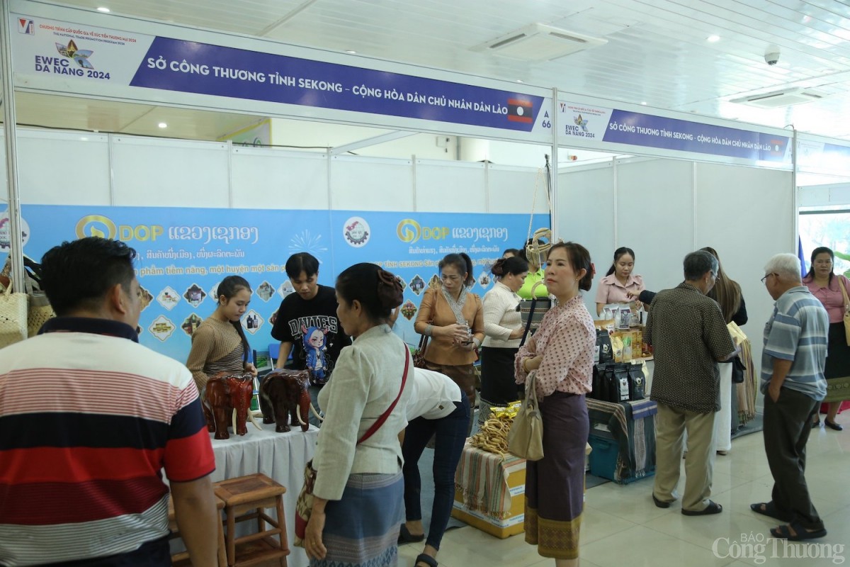 Thúc đẩy các hoạt động xúc tiến thương mại Việt Nam - Lào Thúc đẩy các hoạt động xúc tiến thương mại Việt Nam - Lào