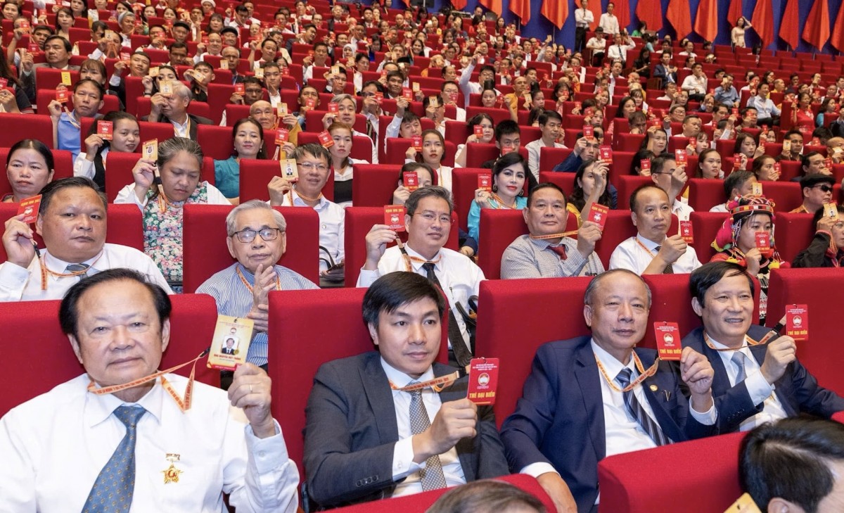 Ngày làm việc đầu tiên của Đại hội đại biểu toàn quốc Mặt trận tổ quốc Việt Nam lần thứ X Ngày làm việc đầu tiên của Đại hội đại biểu toàn quốc Mặt trận tổ quốc Việt Nam lần thứ X