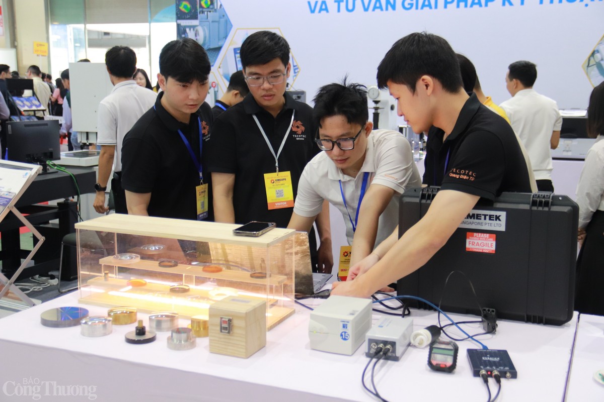 Khai mạc Triển lãm Quốc tế về công nghiệp hỗ trợ và chế biến chế tạo Việt Nam - VIMEXPO 2024 Khai mạc Triển lãm Quốc tế về công nghiệp hỗ trợ và chế biến chế tạo Việt Nam   VIMEXPO 2024