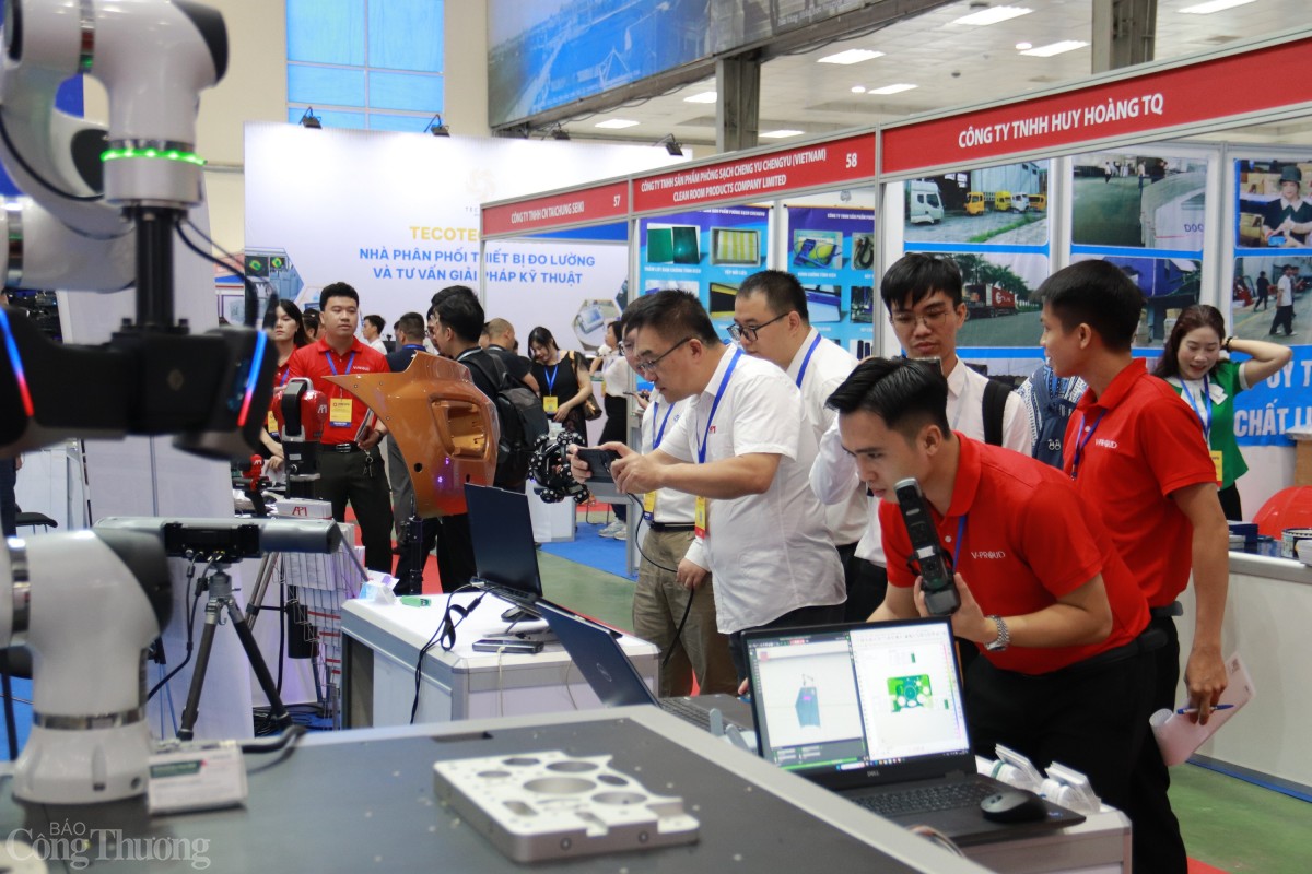 Khai mạc Triển lãm Quốc tế về công nghiệp hỗ trợ và chế biến chế tạo Việt Nam - VIMEXPO 2024 Khai mạc Triển lãm Quốc tế về công nghiệp hỗ trợ và chế biến chế tạo Việt Nam   VIMEXPO 2024