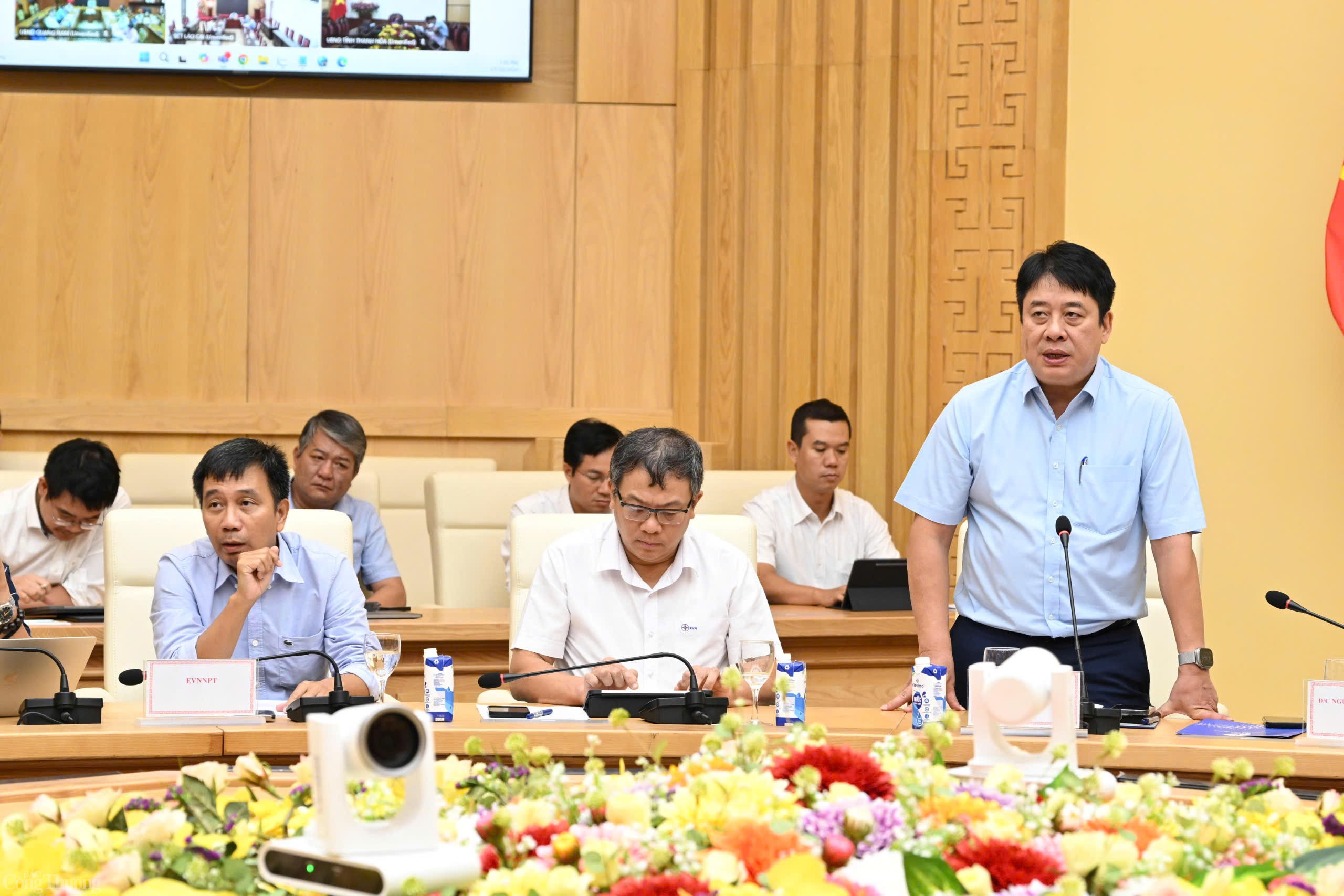 Bộ Công Thương họp trực tuyến với các địa phương về dự án điện Bộ Công Thương họp trực tuyến với các địa phương về dự án điện