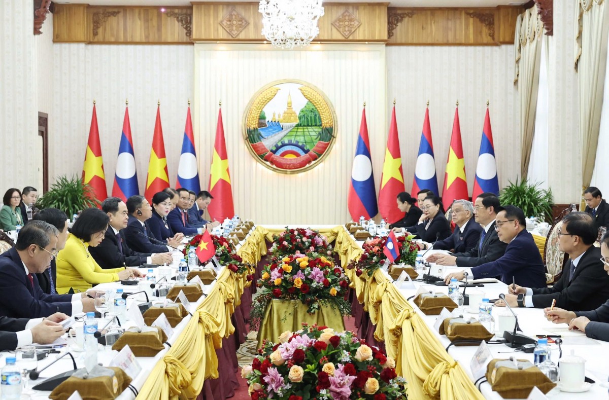 undefined Chủ tịch Quốc hội Trần Thanh Mẫn hội kiến Thủ tướng Lào Sonexay Siphandone