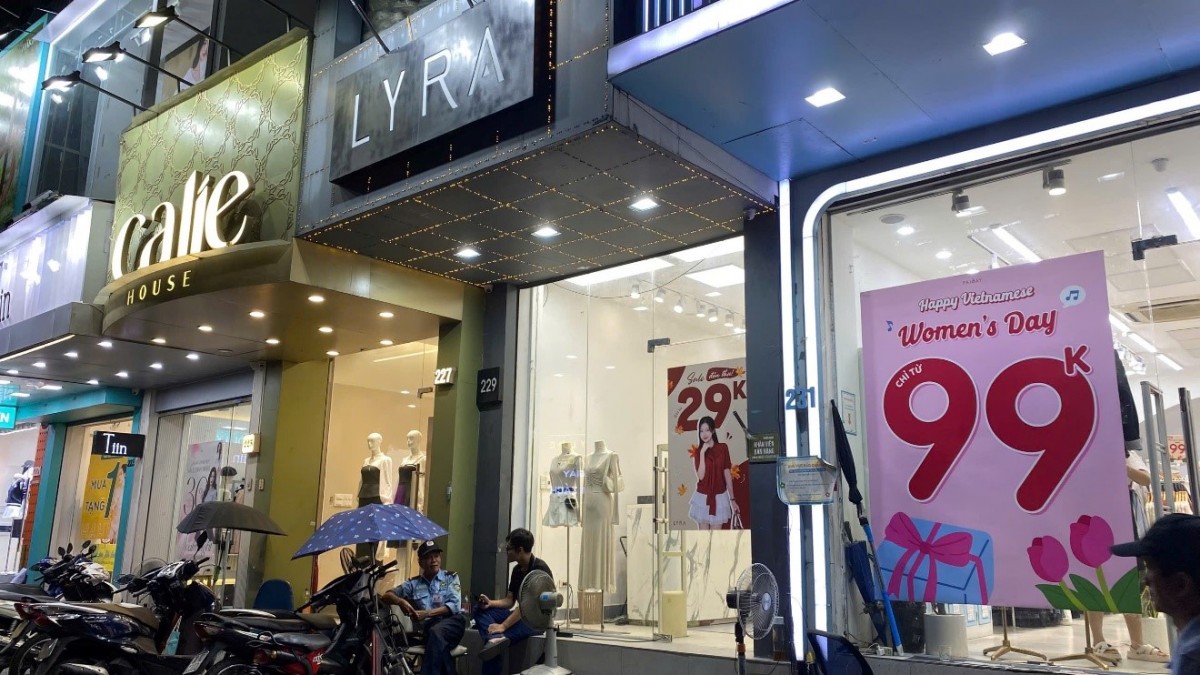 Thị trường quà tặng ngày 20/10 Thị trường quà tặng ngày 20/10