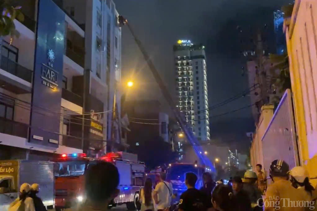 Hiện đám cháy đã được khống chế và không gây thiệt hại về người Hiện đám cháy đã được khống chế và không gây thiệt hại về người