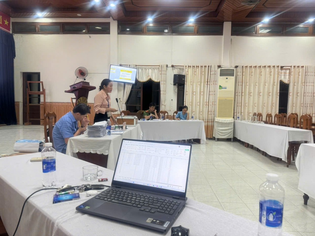 Phiên đấu giá mỏ cát ĐB2B kéo dài từ ngày 18/10 đến hơn 4h sáng ngày 19/10 Phiên đấu giá mỏ cát ĐB2B kéo dài từ ngày 18/10 đến hơn 4h sáng ngày 19/10