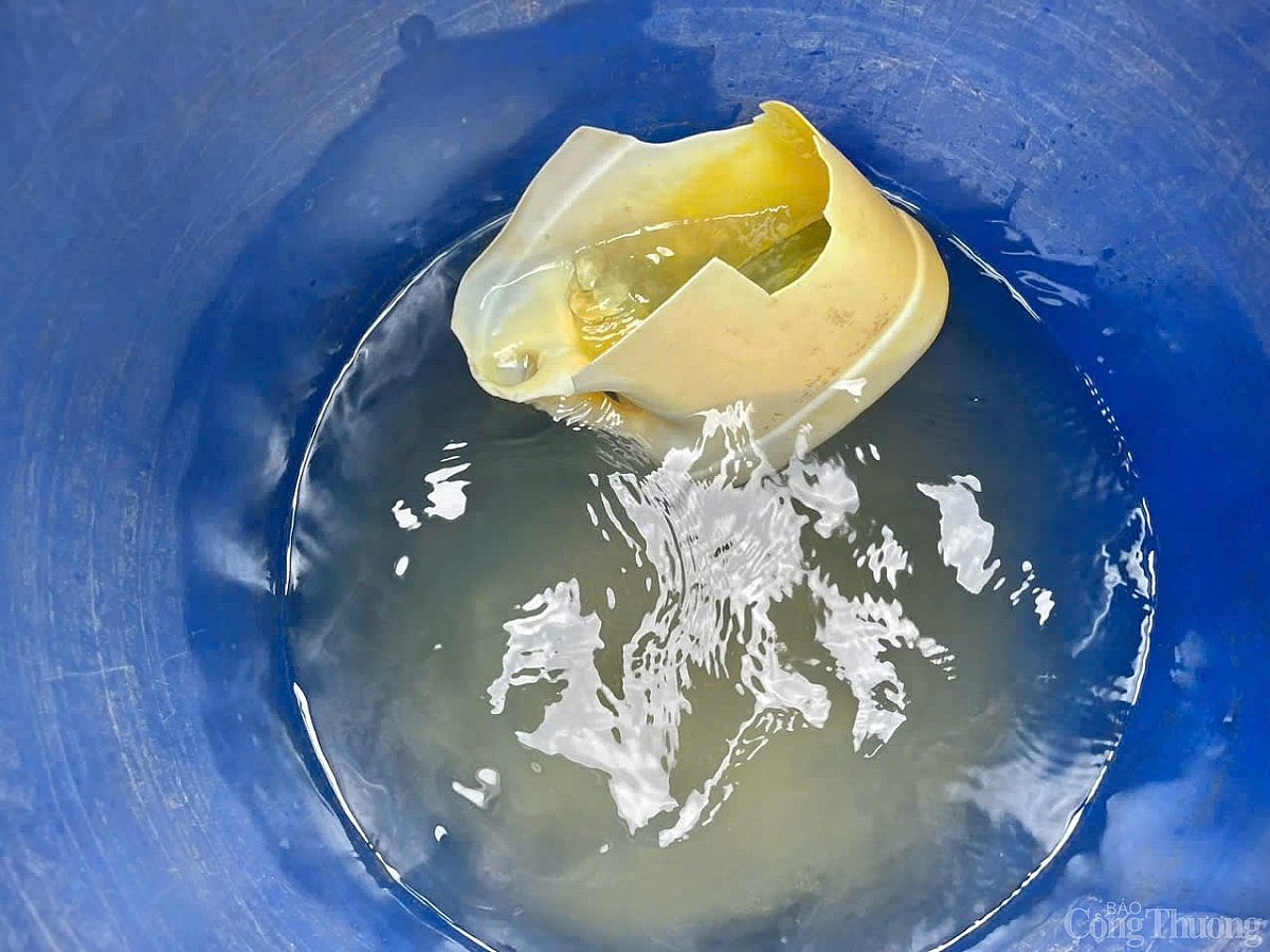 Gia Lai: Người dân khổ trăm bề vì nỗi lo khát nước sạch Gia Lai: Người dân khổ trăm bề vì nỗi lo khát nước sạch