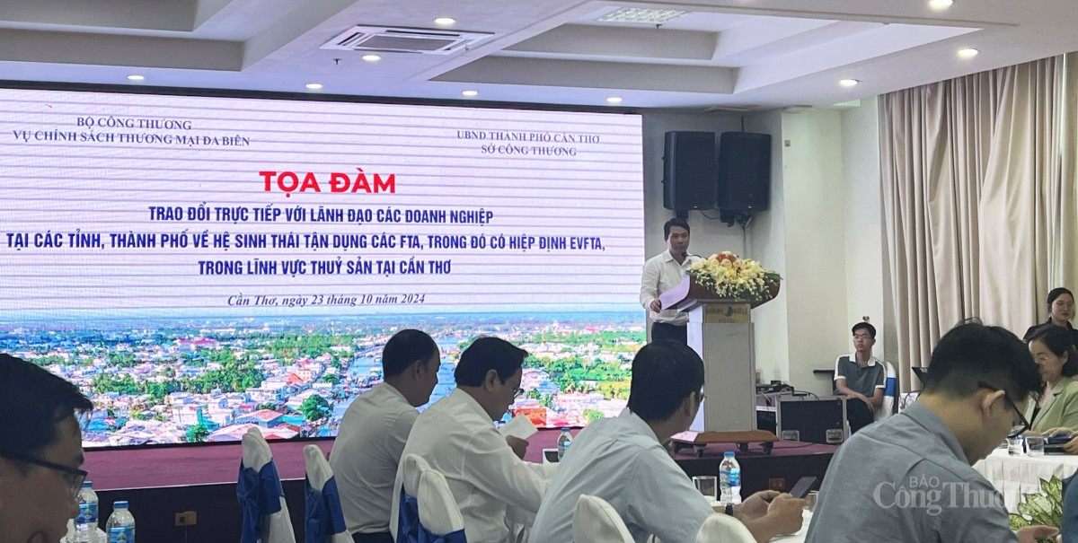 Ông Hà Vũ Sơn, Giám đốc Sở Công Thương thành phố Cần Thơ phaát biểu tại hội nghị. Ảnh Ngân Nga Ông Hà Vũ Sơn, Giám đốc Sở Công Thương thành phố Cần Thơ phaát biểu tại hội nghị. Ảnh Ngân Nga