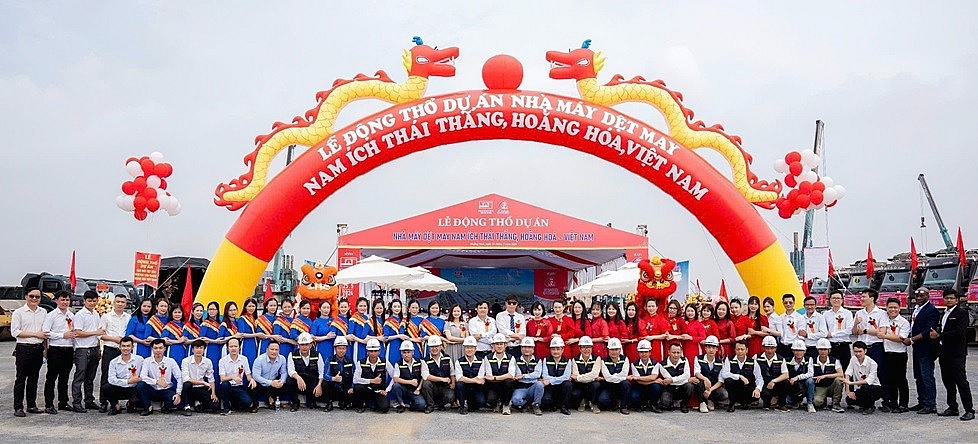 Việt Hưng Group - đổi mới sáng tạo, kiến tạo tương lai Việt Hưng Group - đổi mới sáng tạo, kiến tạo tương lai