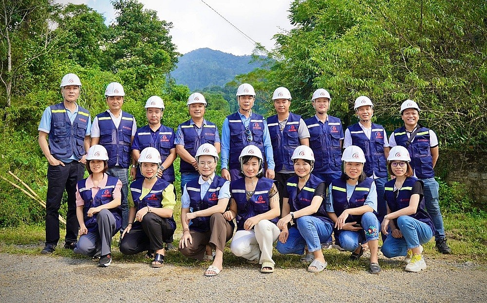 Việt Hưng Group - đổi mới sáng tạo, kiến tạo tương lai Việt Hưng Group - đổi mới sáng tạo, kiến tạo tương lai