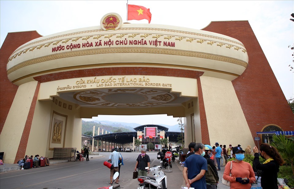 Kế hoạch thực hiện Bản ghi nhớ phát triển và kết nối hạ tầng thương mại biên giới Việt Nam - Lào Kế hoạch thực hiện Bản ghi nhớ phát triển và kết nối hạ tầng thương mại biên giới Việt Nam - Lào