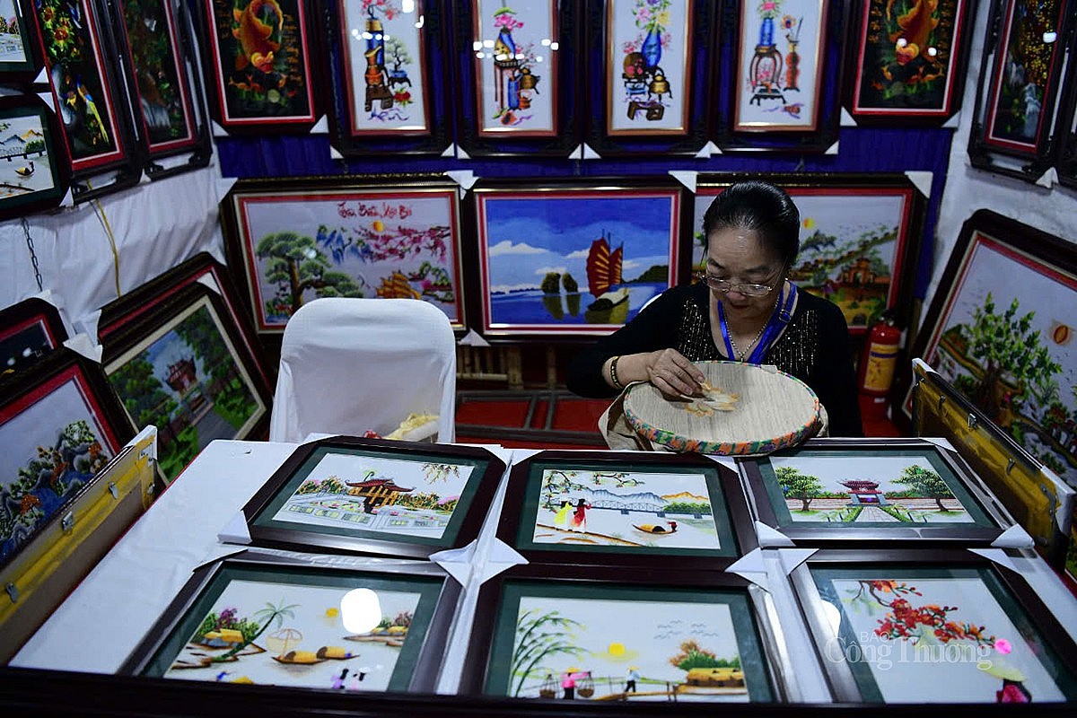 Hà Nội: Xúc tiến thương mại sản phẩm OCOP, thủ công mỹ nghệ huyện Phú Xuyên Hà Nội: Xúc tiến thương mại sản phẩm OCOP, thủ công mỹ nghệ huyện Phú Xuyên