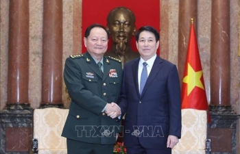 Chủ tịch nước Lương Cường tiếp Phó Chủ tịch Quân uỷ Trung ương Trung Quốc