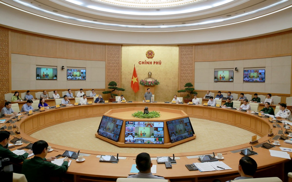 Phó Thủ tướng Trần Hồng chủ trì cuộc họp gỡ thẻ vàng IUU Phó Thủ tướng Trần Hồng chủ trì cuộc họp gỡ thẻ vàng IUU