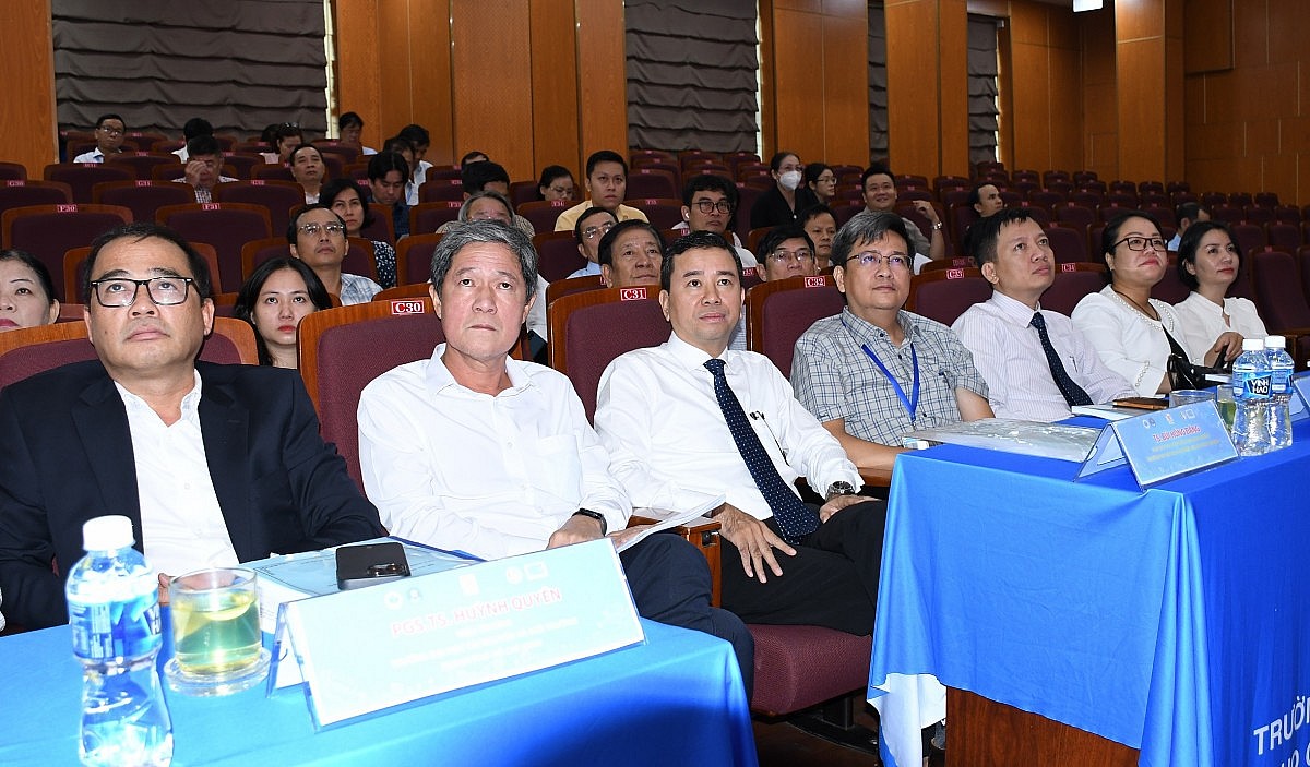 Định hướng đến 2045, Tân Phú thành trung tâm dịch vụ, logistics phía Tây TP. Hồ Chí Minh Định hướng đến 2045, Tân Phú thành trung tâm dịch vụ, logistics phía Tây TP. Hồ Chí Minh