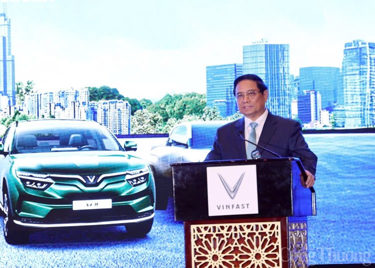 Thủ tướng Dự sự kiện ra mắt thương hiệu ô tô của Vinfast Thủ tướng Dự sự kiện ra mắt thương hiệu ô tô của Vinfast