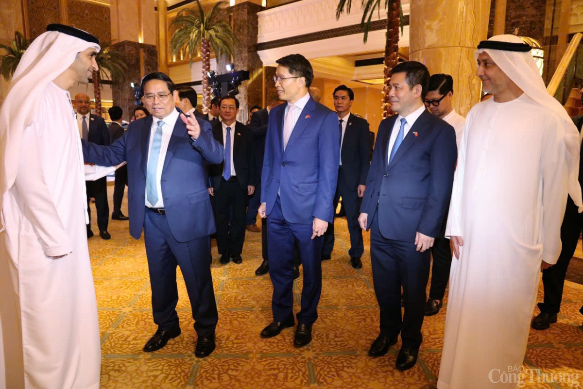 Ký kết Hiệp định CEPA Việt Nam - UAE: Dấu mốc lịch sử mở con đường lớn vào thị trường Trung Đông - châu Phi Ký kết Hiệp định CEPA Việt Nam - UAE: Dấu mốc lịch sử mở con đường lớn vào thị trường Trung Đông - châu Phi