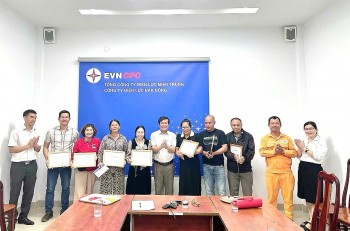 Đắk Nông: Trao giải 'Hộ gia đình tiết kiệm điện năm 2024'