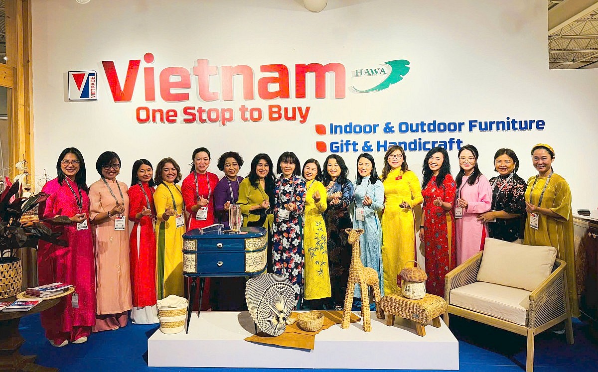 Hàng chục doanh nghiệp Việt Nam quảng bá sản phẩm đồ gỗ và trang trí nội thất tại Hoa Kỳ