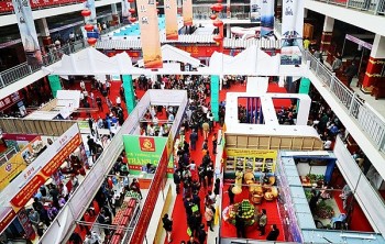 Hơn 100 tổ chức, doanh nghiệp tham gia Hội chợ Thương mại, Du lịch Quốc tế Việt - Trung