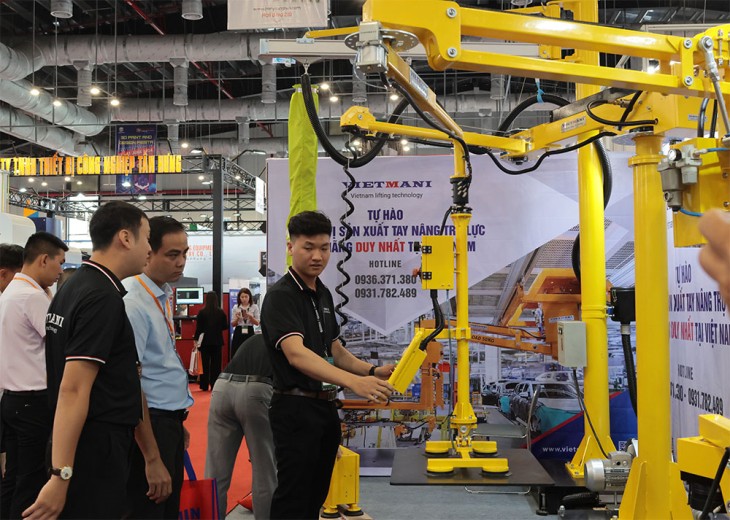 Đây là triển lãm được tổ chức thường niên, trưng bày và giới thiệu các sản phẩm dùng cho các ngành công nghiệp chủ chốt Đây là triển lãm được tổ chức thường niên, trưng bày và giới thiệu các sản phẩm dùng cho các ngành công nghiệp chủ chốt