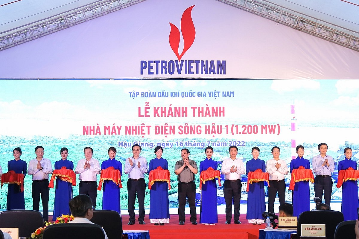 Từ kinh nghiệm hoàn thành dự án, Thủ tướng Chính phủ Phạm Minh Chính nhấn mạnh tầm quan trọng của việc xây dựng nền công nghiệp tự chủ, trong đó có công nghiệp năng lượng Từ kinh nghiệm hoàn thành dự án, Thủ tướng Chính phủ Phạm Minh Chính nhấn mạnh tầm quan trọng của việc xây dựng nền công nghiệp tự chủ, trong đó có công nghiệp năng lượng