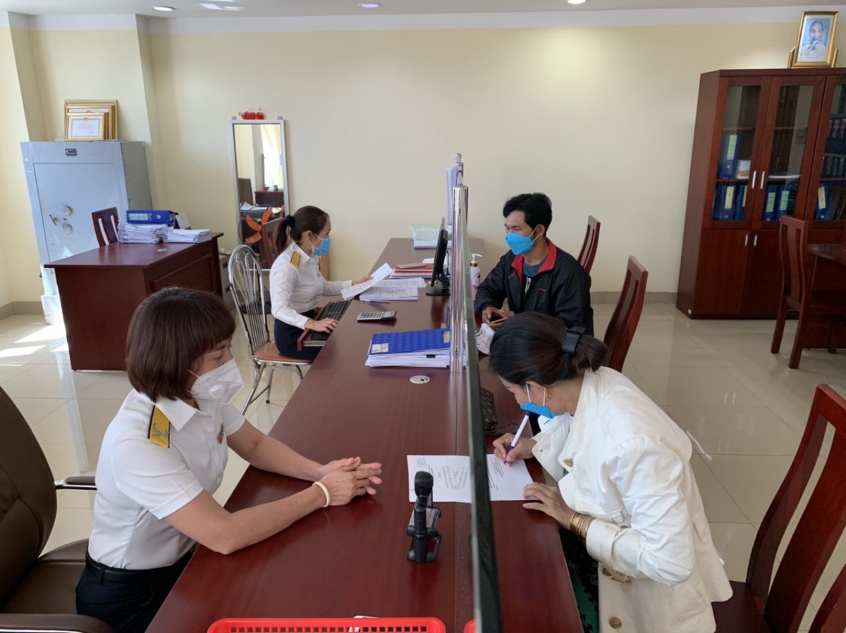 một trong những điểm đáng chú ý là đề xuất trao quyền quyết định hoàn thuế cho các chi cục thuế một trong những điểm đáng chú ý là đề xuất trao quyền quyết định hoàn thuế cho các chi cục thuế