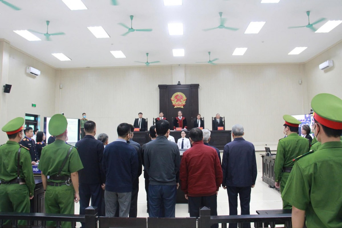 Lời khai bất ngờ của Giám đốc ở Bắc Ninh giúp sức cho Công ty AIC trúng thầu Lời khai bất ngờ của Giám đốc ở Bắc Ninh giúp sức cho Công ty AIC trúng thầu