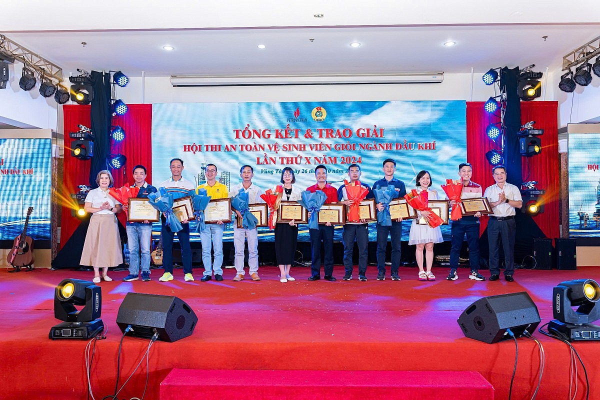 PVOIL tham gia Hội thi an toàn vệ sinh viên ngành Dầu khí với tinh thần nỗ lực cao nhất PVOIL tham gia Hội thi an toàn vệ sinh viên ngành Dầu khí với tinh thần nỗ lực cao nhất