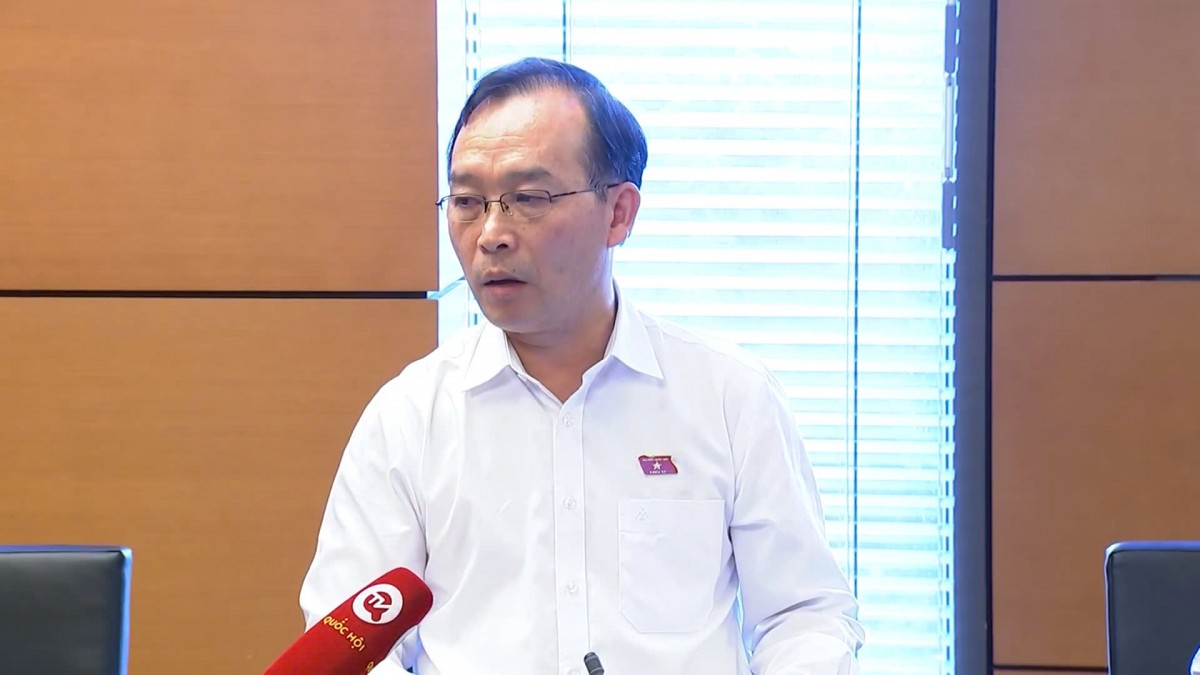 Đại biểu Trần Văn Tuấn, Phó trưởng Đoàn phụ trách Đoàn ĐBQH tỉnh Bắc Giang Đại biểu Trần Văn Tuấn, Phó trưởng Đoàn phụ trách Đoàn ĐBQH tỉnh Bắc Giang